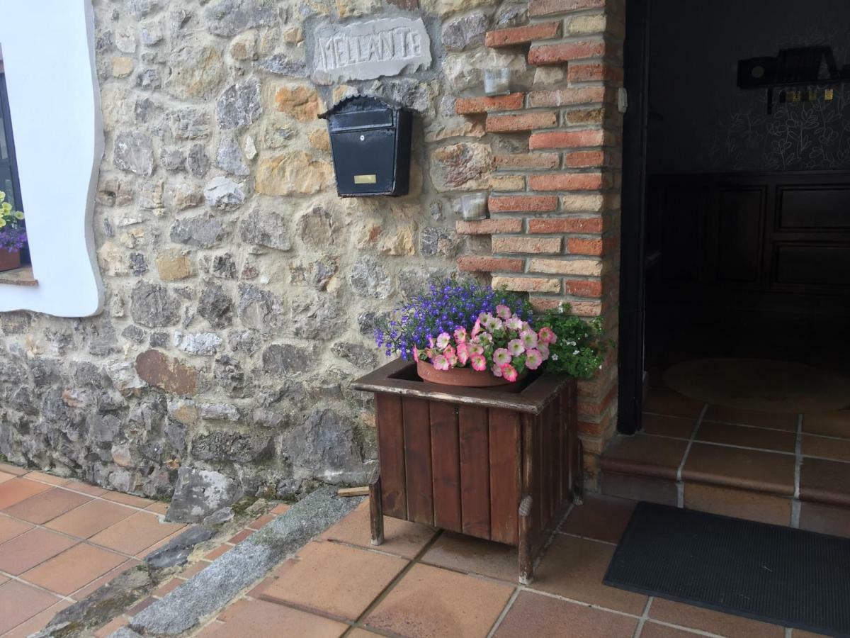 Posada Mellante Pechón Eksteriør bilde